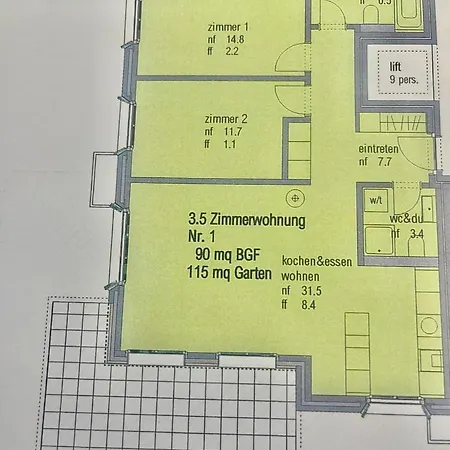 Cozy Bus In Front Of The Door Apartamento Laax