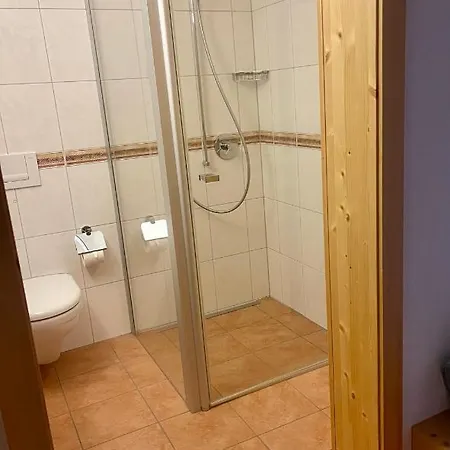 Διαμέρισμα Cozy Bus In Front Of The Door Laax