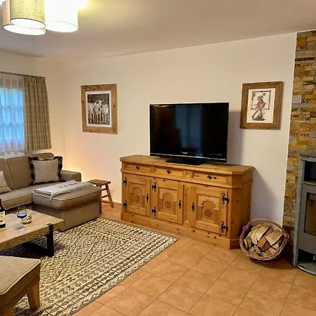 Apartamento Cozy Bus In Front Of The Door Laax