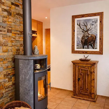 Cozy - Bus - Fireplace דירה לאקס