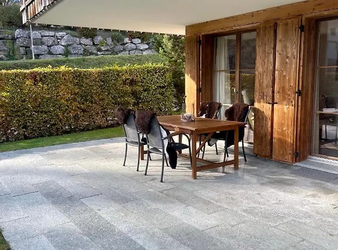 Cozy Bus In Front Of The Door *