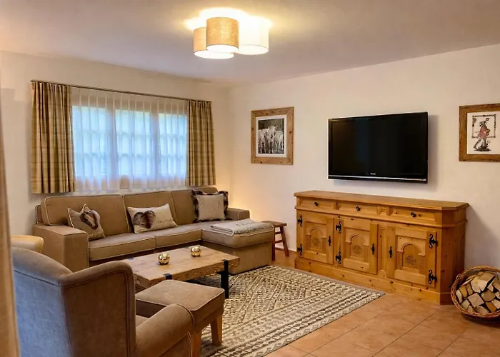 شقة Cozy Bus In Front Of The Door